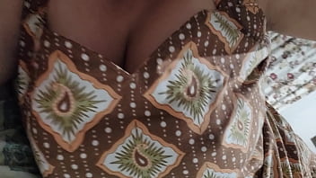 Yumm wow these big natural titts