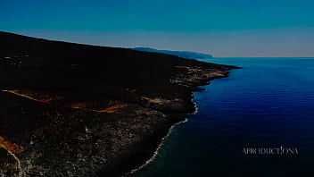 Goldenshowers pissings and pee drinking on holiday part1