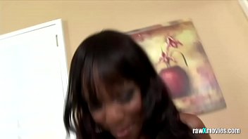 Ebony chick shakes her black hot ass