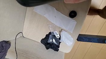 オナホ対決！人妻オナホvs本物オナホ。