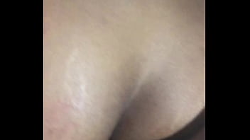 Pedi pro mozao comer meu cu gostoso ele gozou dentro