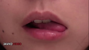 Miu suzuha's sultry japanese camera encounter heats up the scene