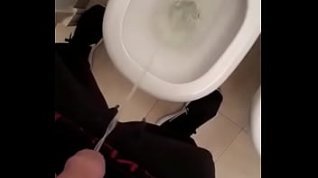 Full Piss thumbnail