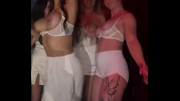 I just can’t stop moving when there’s music nakedbakers thecamistrella vanessamariexv