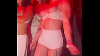 I just can’t stop moving when there’s music nakedbakers thecamistrella vanessamariexv