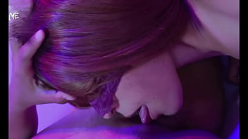 Girl alone at home let me eat her pussy and tribbing with our pussies