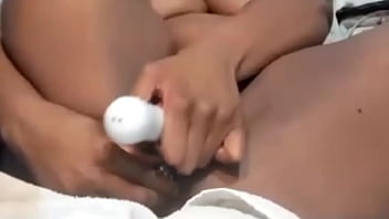 This huge ass deserves some pounding