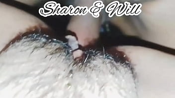 Cogiéndome a la puta de la vecina mientras su marido sale de viaje