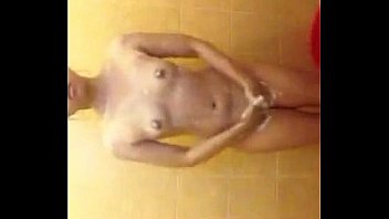 Dream girl british shaved masturbating pussy