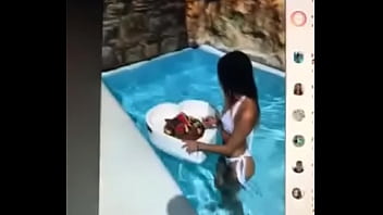 Don’t care what people wanna say about her she sexy as hell