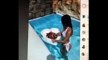 Don’t care what people wanna say about her she sexy as hell