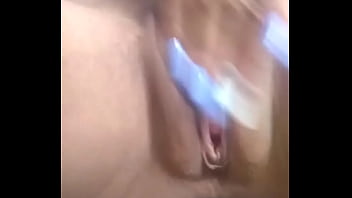 Como é bom ver mary anne se deliciando Como é bom ver mary anne se deliciando