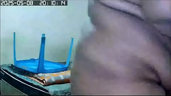 Flagra De Vizinha Peituda Gordinha E Gostosa Sendo Filmada Pelada Arrumando A Casa thumbnail