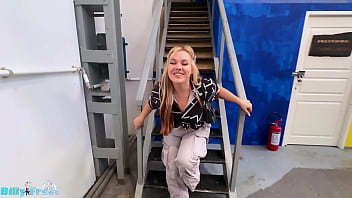 Fuck and facial during working hours