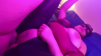 Me folle sin condón a la mejor amiga de mi esposa le encanta el sexo por dinero 3