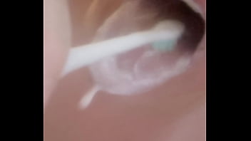 Oral fixation tooth brushing electric tooth brush