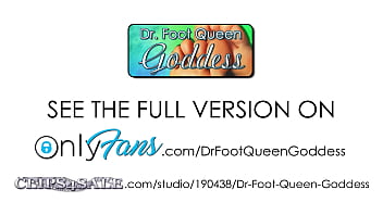 Wrinkled oiled soles rubbing