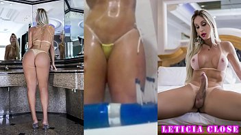 Loiraça Leticia Close Gravando Video Pros Amigos Do Xvideos thumbnail