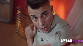 Kind cougar was doing it all to get some dick