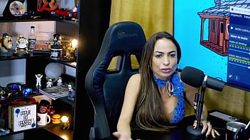 Belinha baracho mostrou como gosta de ser fodida no podcast qual sua posição favorita podcast pápum no barraco