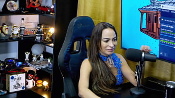 Belinha baracho mostrou como gosta de ser fodida no podcast qual sua posição favorita podcast pápum no barraco