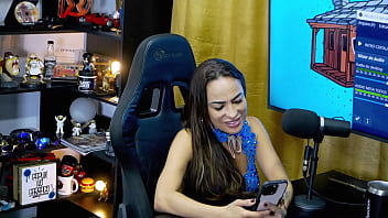 Belinha baracho mostrou como gosta de ser fodida no podcast qual sua posição favorita podcast pápum no barraco