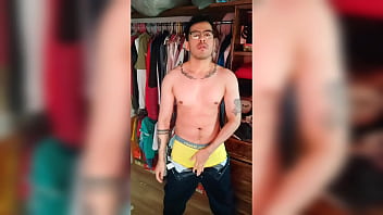 Bailo En La Cam Tocandome Muy Rico Hasta Eyacular Semen De Mi Verga Dotada thumbnail