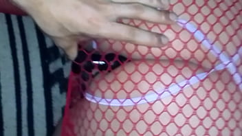 Quiere que le meta algunos juguetes anales mi novia