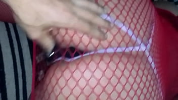 Quiere que le meta algunos juguetes anales mi novia