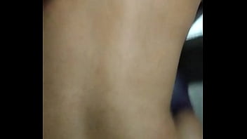 Muy cahondos que terminamos en el motel grabandonos con el celular