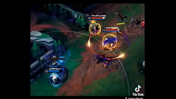 Samurai comendo cuzinho