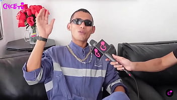 El tatuador le tatuo la oreja a lo rasta y lo perjudico