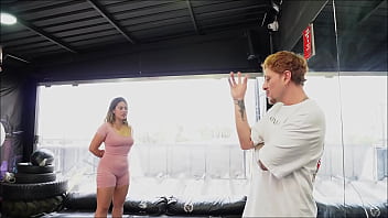 Personalized trainer fucks a couple of colombian whores la rola