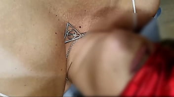 Massive cumshot in my wife ́s mouth a lot of cum in mouth real amateur husband films wife jerking and loud real amateur facial karina and lucas