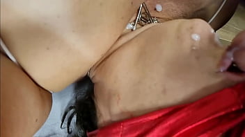 Massive cumshot in my wife ́s mouth a lot of cum in mouth real amateur husband films wife jerking and loud real amateur facial karina and lucas