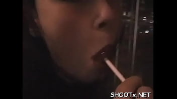 Amateur tanya prepares for blowjob