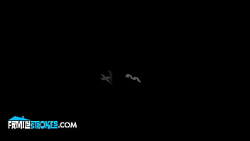 She took pictures of my dick dating my stepdaughter