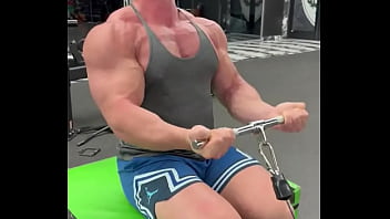 Who wanna have a workout session with me write comment subscribe my of and we will do it