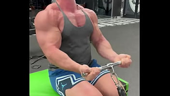 Who wanna have a workout session with me write comment subscribe my of and we will do it