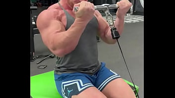 Who wanna have a workout session with me write comment subscribe my of and we will do it