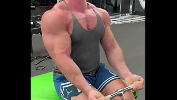 Who wanna have a workout session with me write comment subscribe my of and we will do it