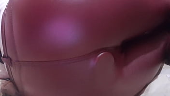 Mi culo quiere un pene que absorber como esto