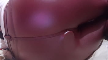 Mi culo quiere un pene que absorber como esto Mi culo quiere un pene que absorber como esto