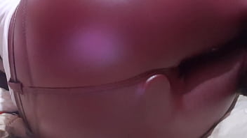 Mi culo quiere un pene que absorber como esto