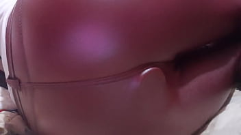 Mi culo quiere un pene que absorber como esto