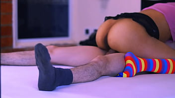 Padrastro y la amiga de su hermanas