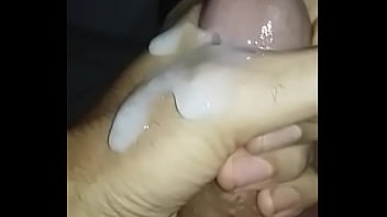 A pik soltando leite