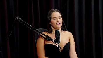 Era muito tímida e foi encorajada por um cliente viveu um relacionamento tóxico as mulheres querem se destruir e o primeiro programa foi horrível maria bittencourt watch sheer red