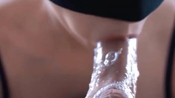 Me encanta mamar polla y que me deje el semen