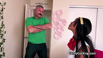 Busty ebony cosplay hottie craves for anal hammering Busty ebony cosplay hottie craves for anal hammering